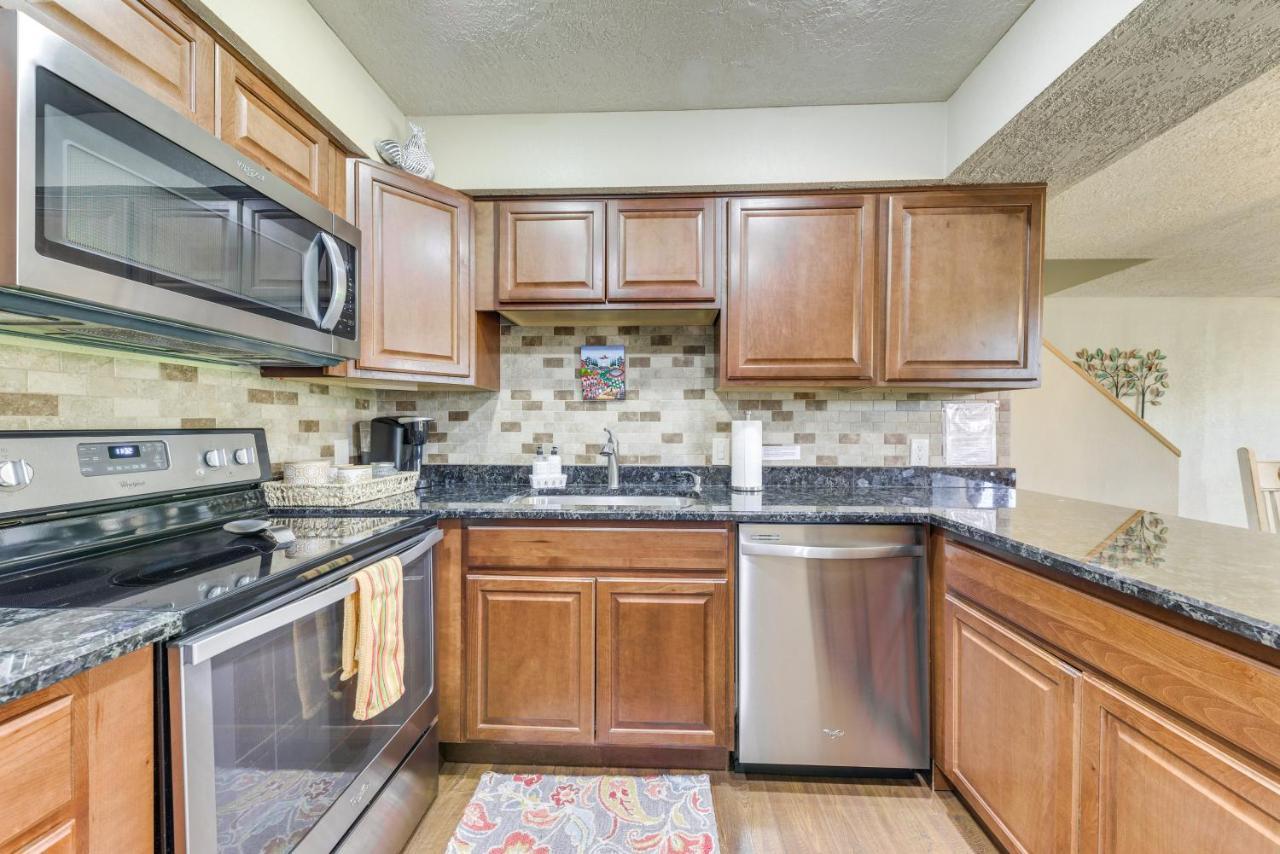 Ruidoso Golf Condo - Patio, Fire Pit And Mtn View! Экстерьер фото